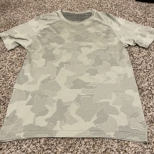 Men’s lululemon Metal vent short sleeve